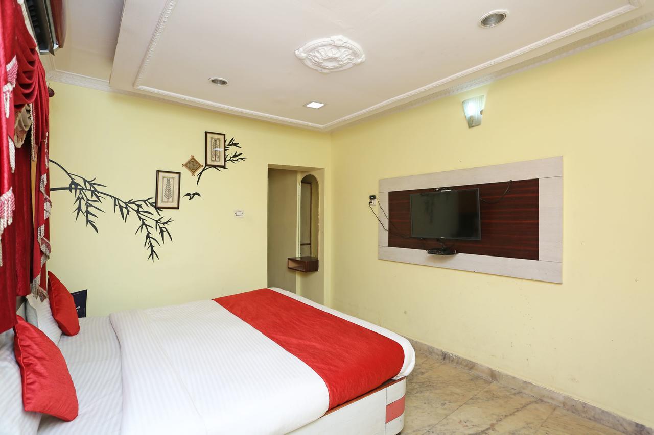 Oyo 4526 Jaydev Vihar Ξενοδοχείο Μπουμπάνεσβαρ Εξωτερικό φωτογραφία